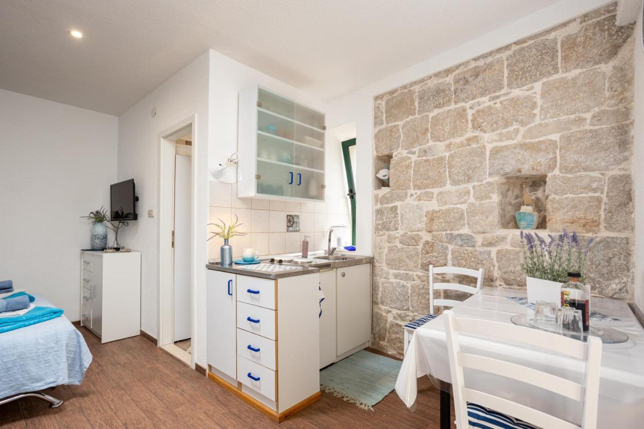 Apartamento Aparrtment Terra- Combine Beach&Old Town Split Exterior foto